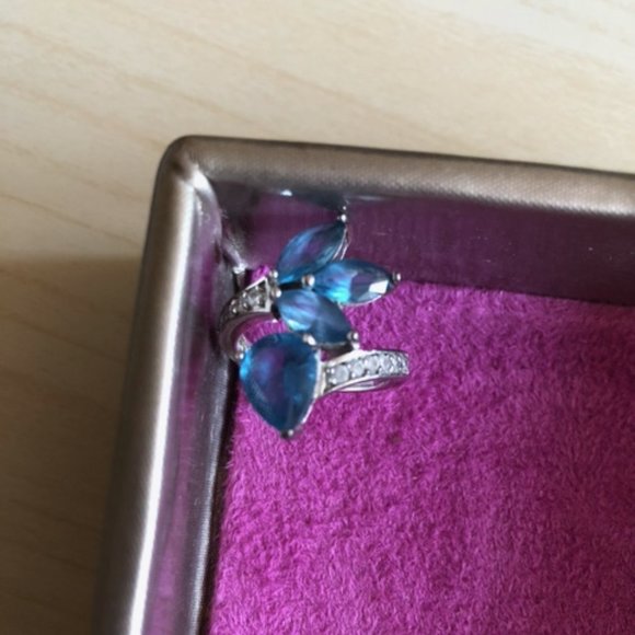 Sterling silver ring - Picture 1 of 4